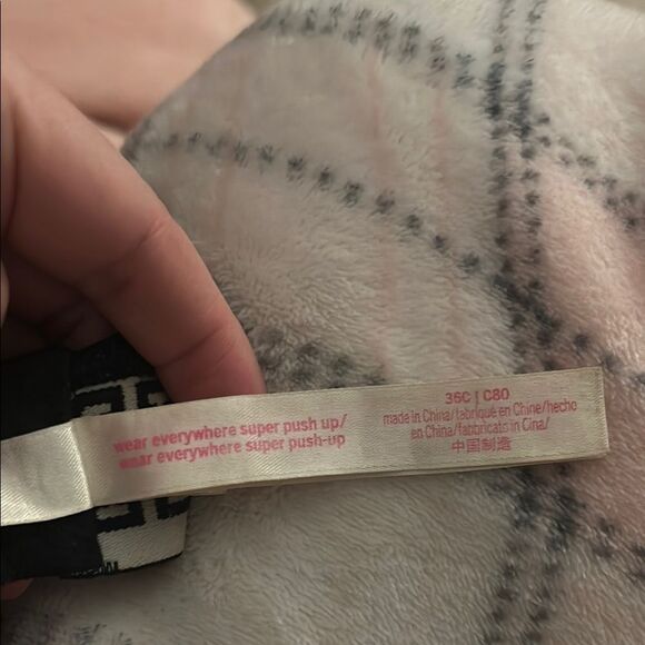 PINK by Victoria Secret 36C Geometric Floral push up  Bra with Black Straps   B - Picture 3 of 4